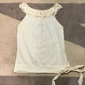 💜 4/$20 TOPS - F21 Crocheted Collar Top